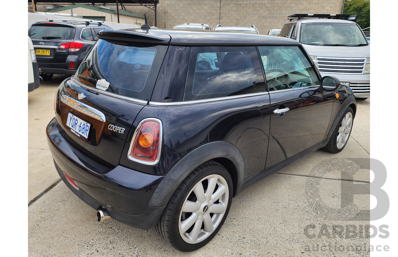 5/2008 Mini Cooper  R56 2d Hatchback Black 1.6L
