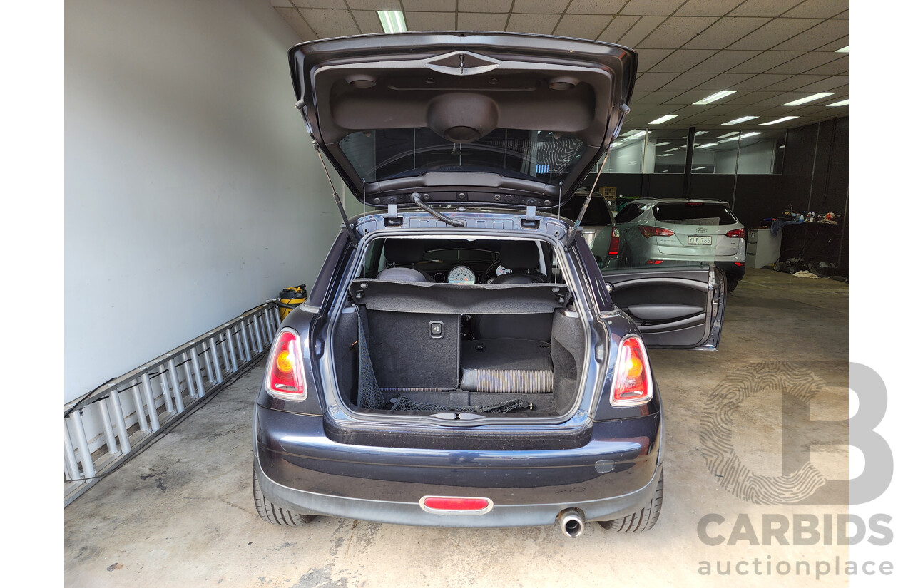 5/2008 Mini Cooper  R56 2d Hatchback Black 1.6L