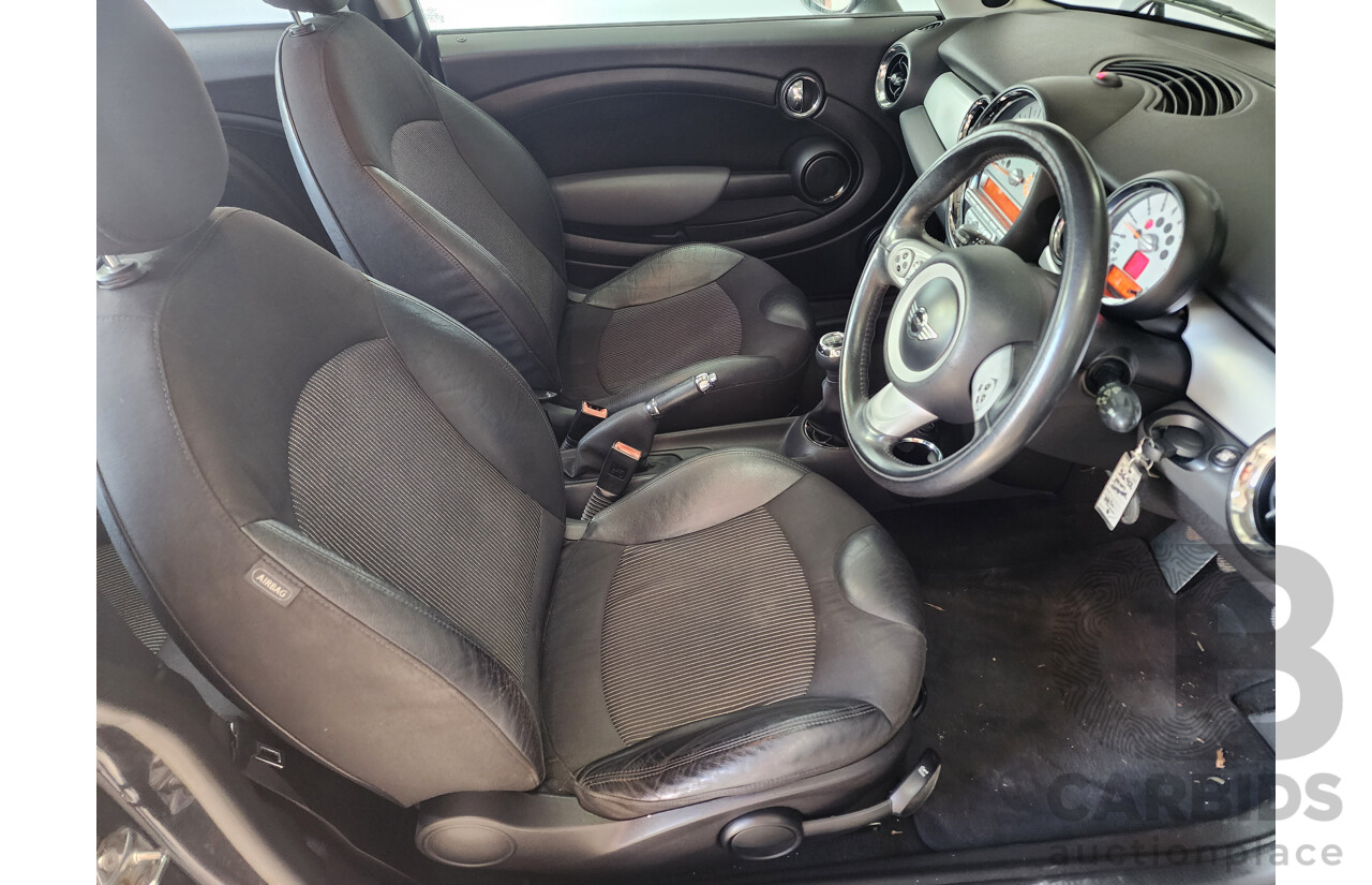 5/2008 Mini Cooper  R56 2d Hatchback Black 1.6L