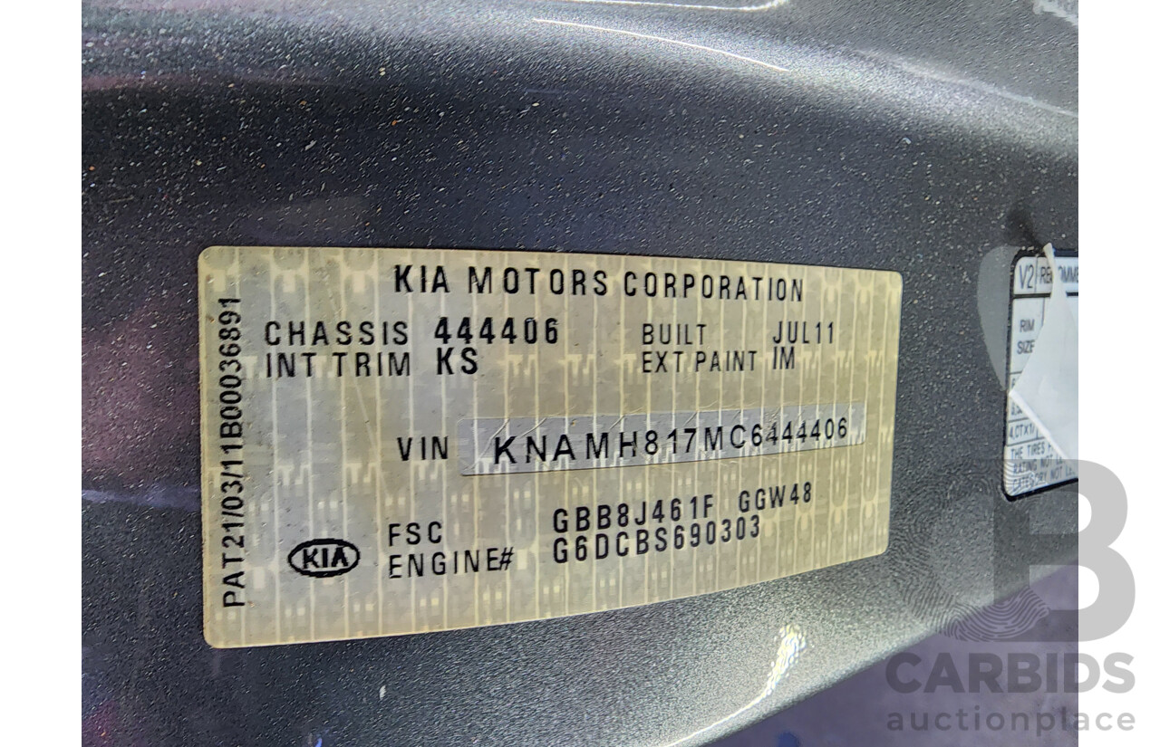 8/2011 Kia Grand Carnival Si VQ MY11 4d Wagon Silver 3.5L