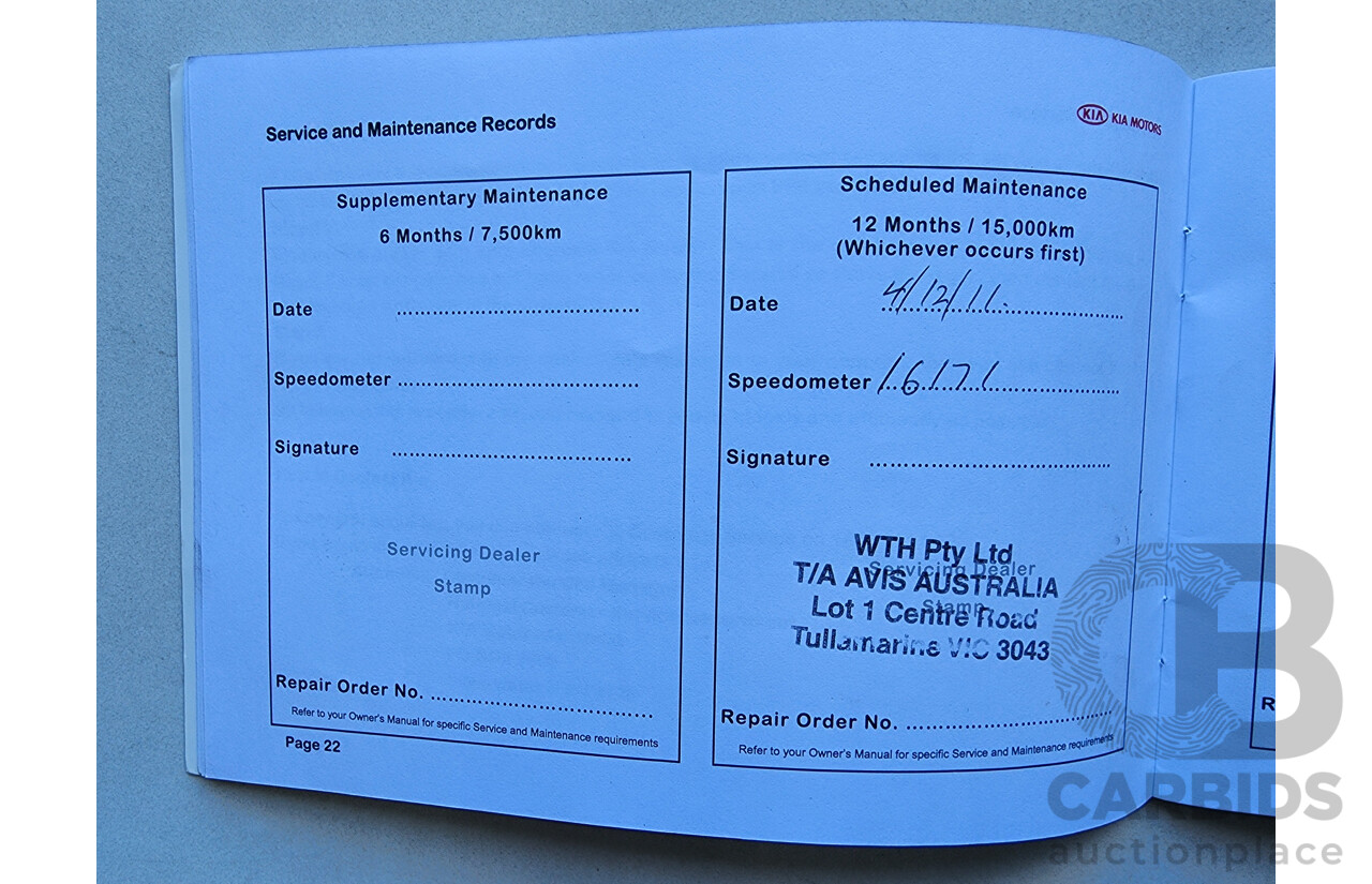 8/2011 Kia Grand Carnival Si VQ MY11 4d Wagon Silver 3.5L