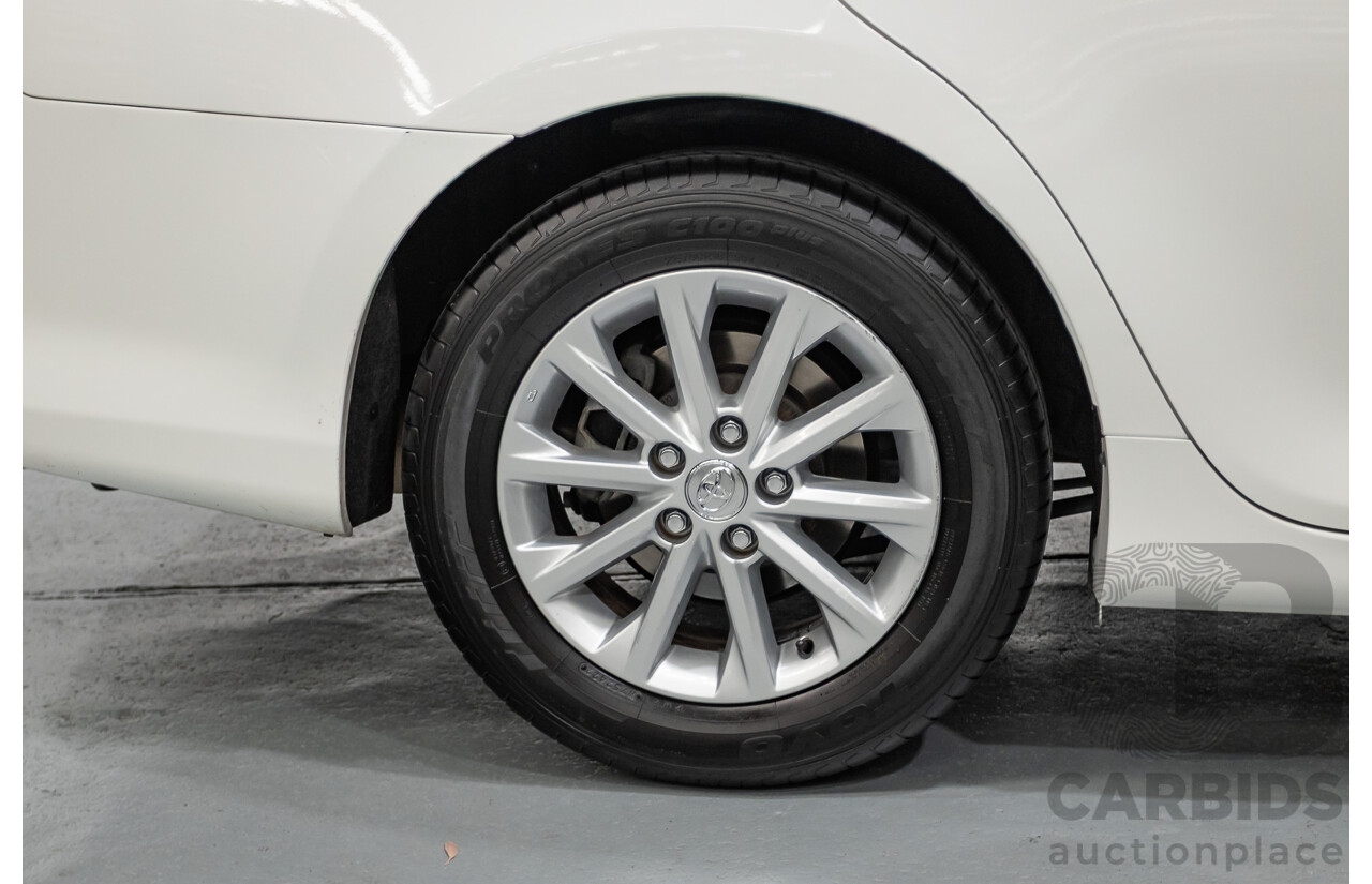 12/2011 Toyota Camry Altise ASV50R 4D Sedan White 2.5L