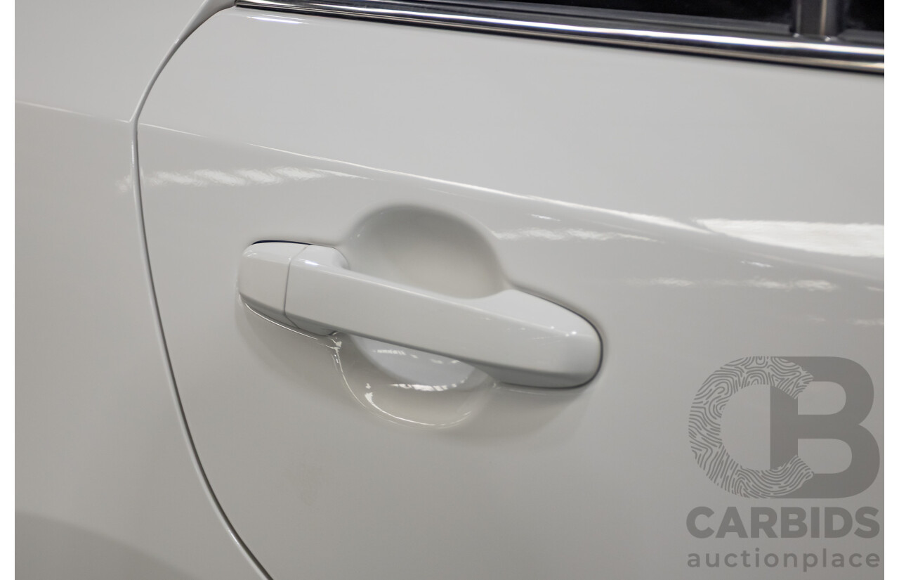 12/2011 Toyota Camry Altise ASV50R 4D Sedan White 2.5L