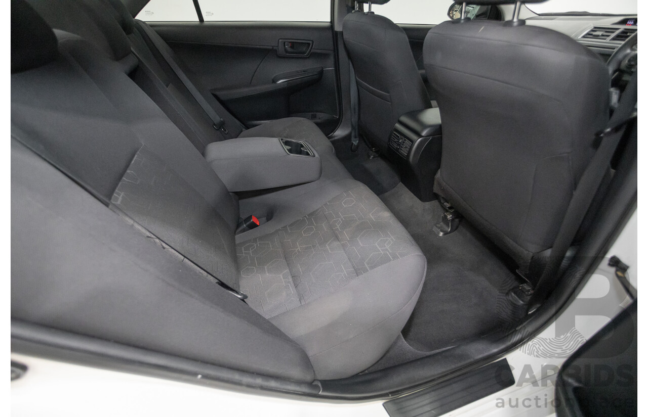 12/2011 Toyota Camry Altise ASV50R 4D Sedan White 2.5L