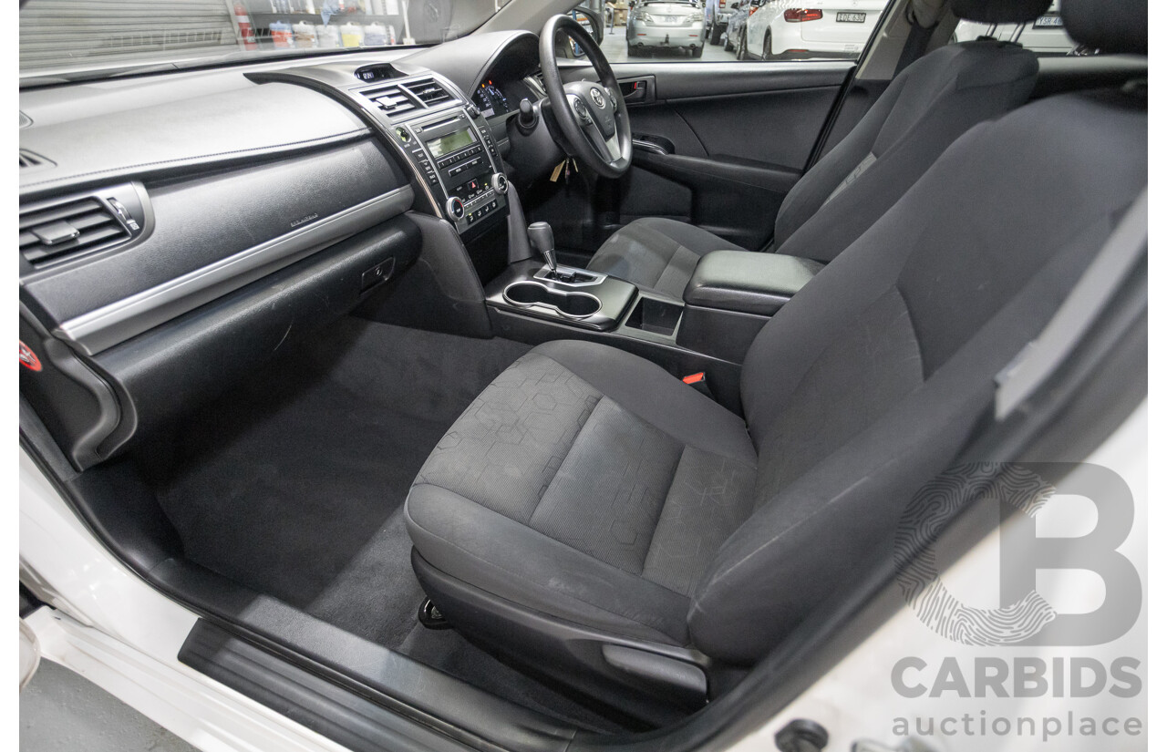 12/2011 Toyota Camry Altise ASV50R 4D Sedan White 2.5L