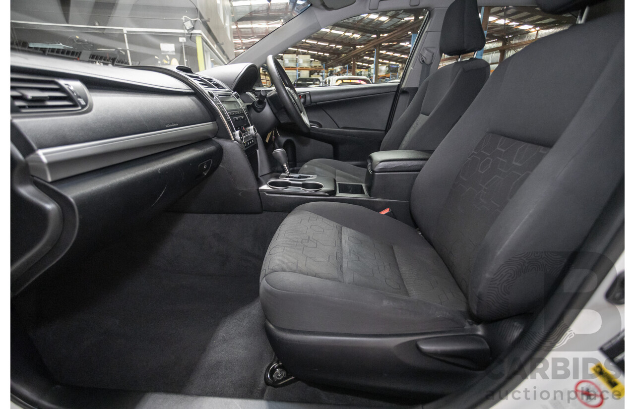 12/2011 Toyota Camry Altise ASV50R 4D Sedan White 2.5L