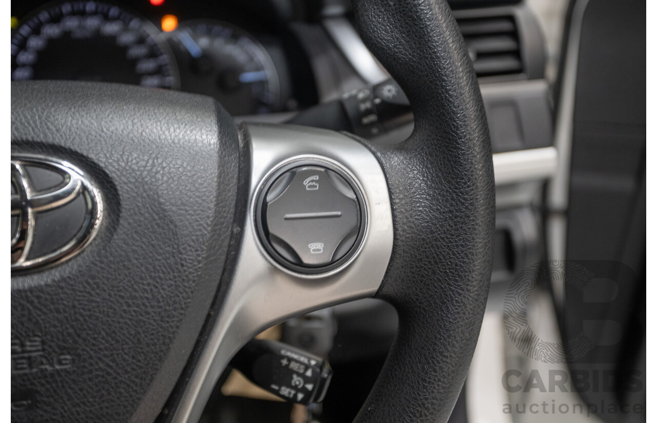 12/2011 Toyota Camry Altise ASV50R 4D Sedan White 2.5L