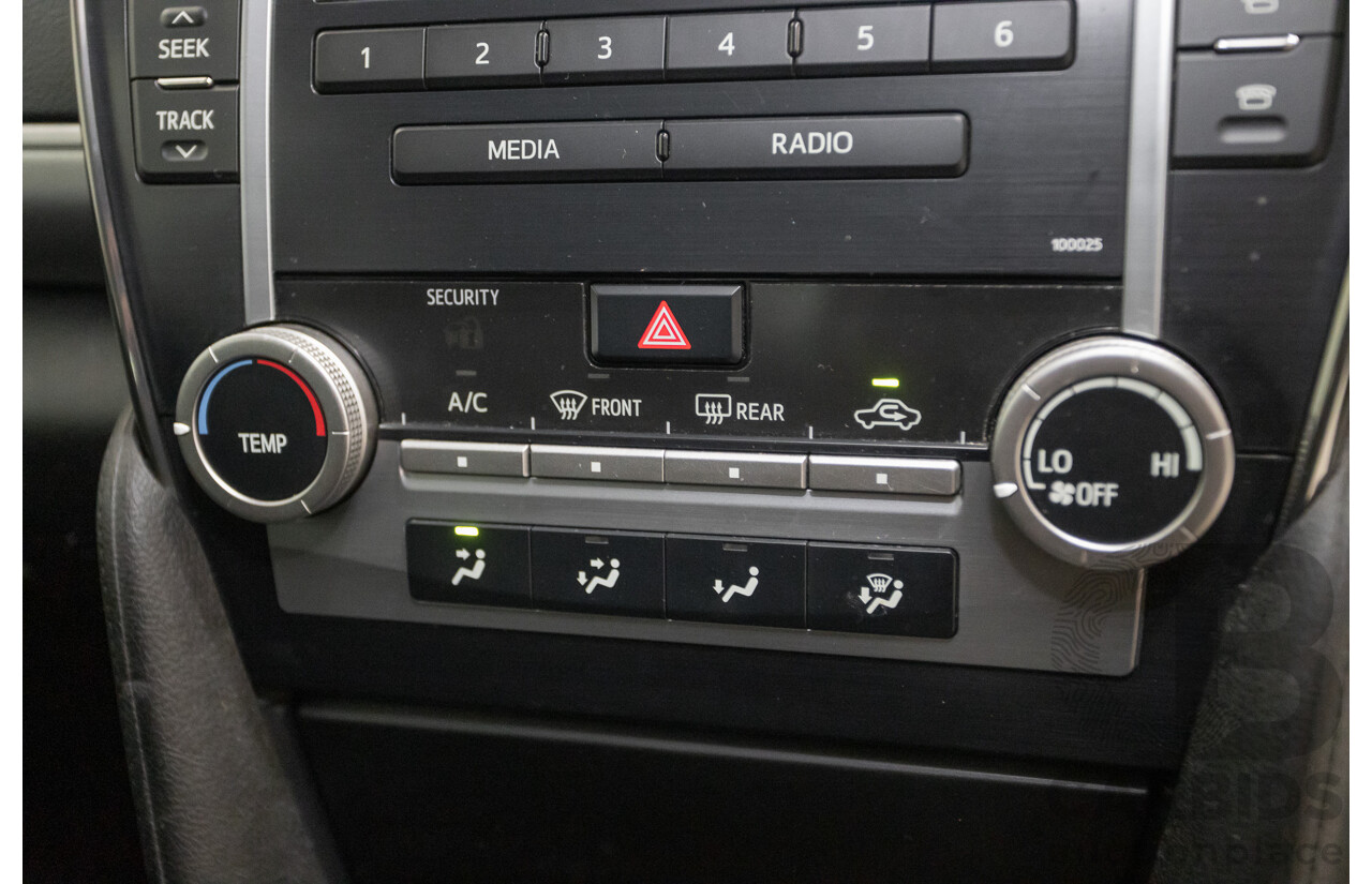 12/2011 Toyota Camry Altise ASV50R 4D Sedan White 2.5L