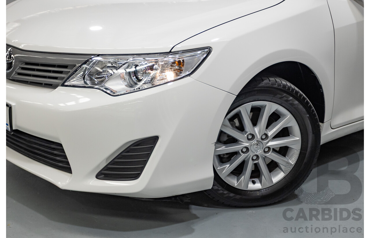 12/2011 Toyota Camry Altise ASV50R 4D Sedan White 2.5L