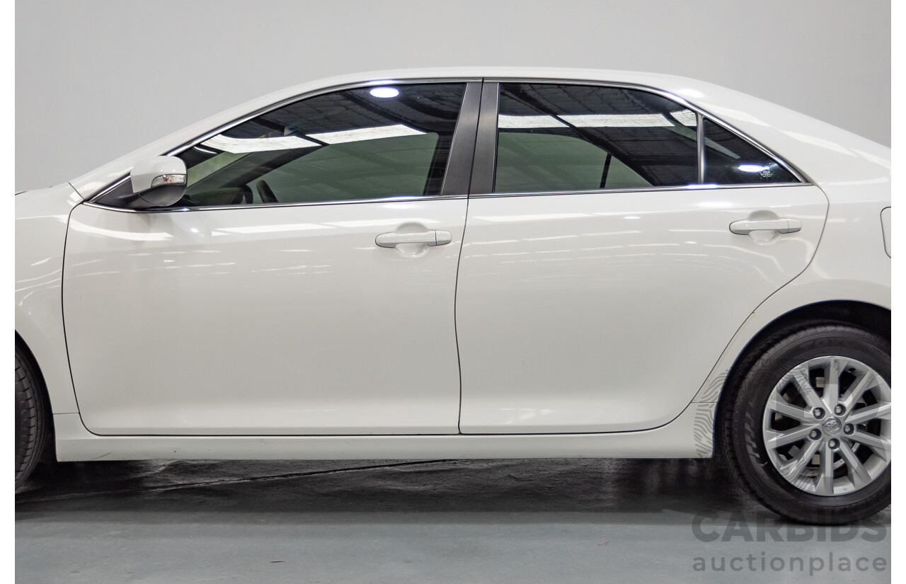 12/2011 Toyota Camry Altise ASV50R 4D Sedan White 2.5L
