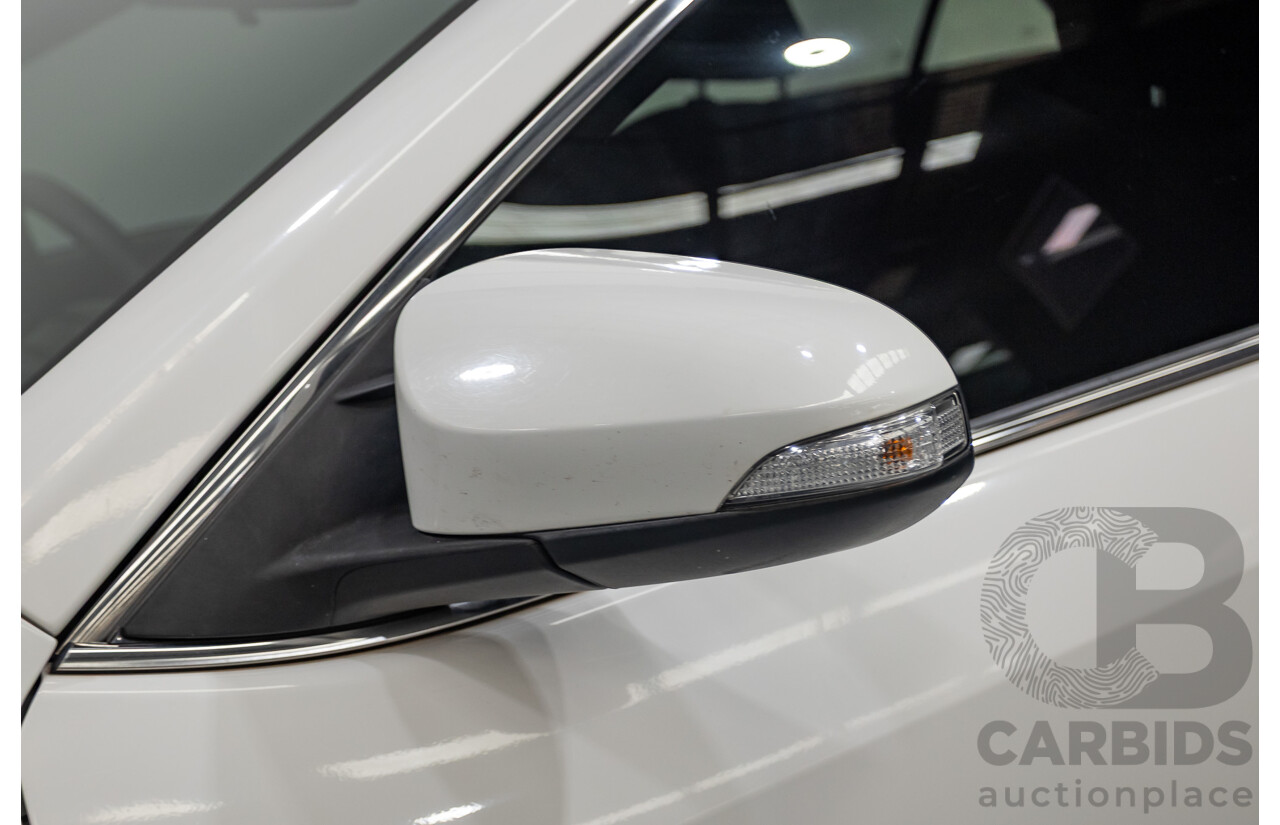 12/2011 Toyota Camry Altise ASV50R 4D Sedan White 2.5L