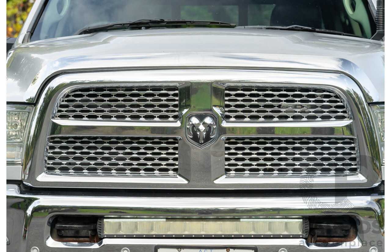 10/2017 (ASV) Dodge Ram 2500 HD Laramie RamBox (4x4) 4d Crew Cab Utility Bright Silver Metallic Turbo Diesel Cummins 6.7L