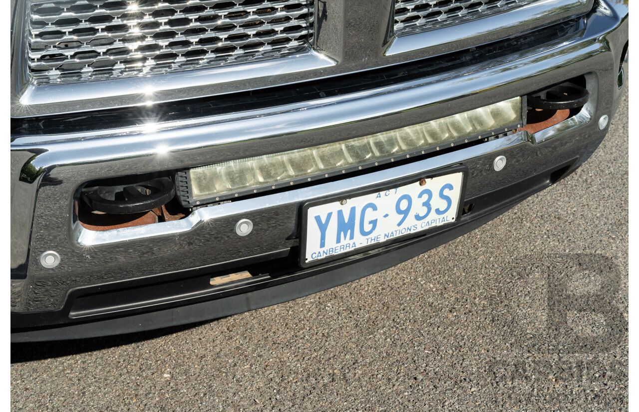 10/2017 (ASV) Dodge Ram 2500 HD Laramie RamBox (4x4) 4d Crew Cab Utility Bright Silver Metallic Turbo Diesel Cummins 6.7L