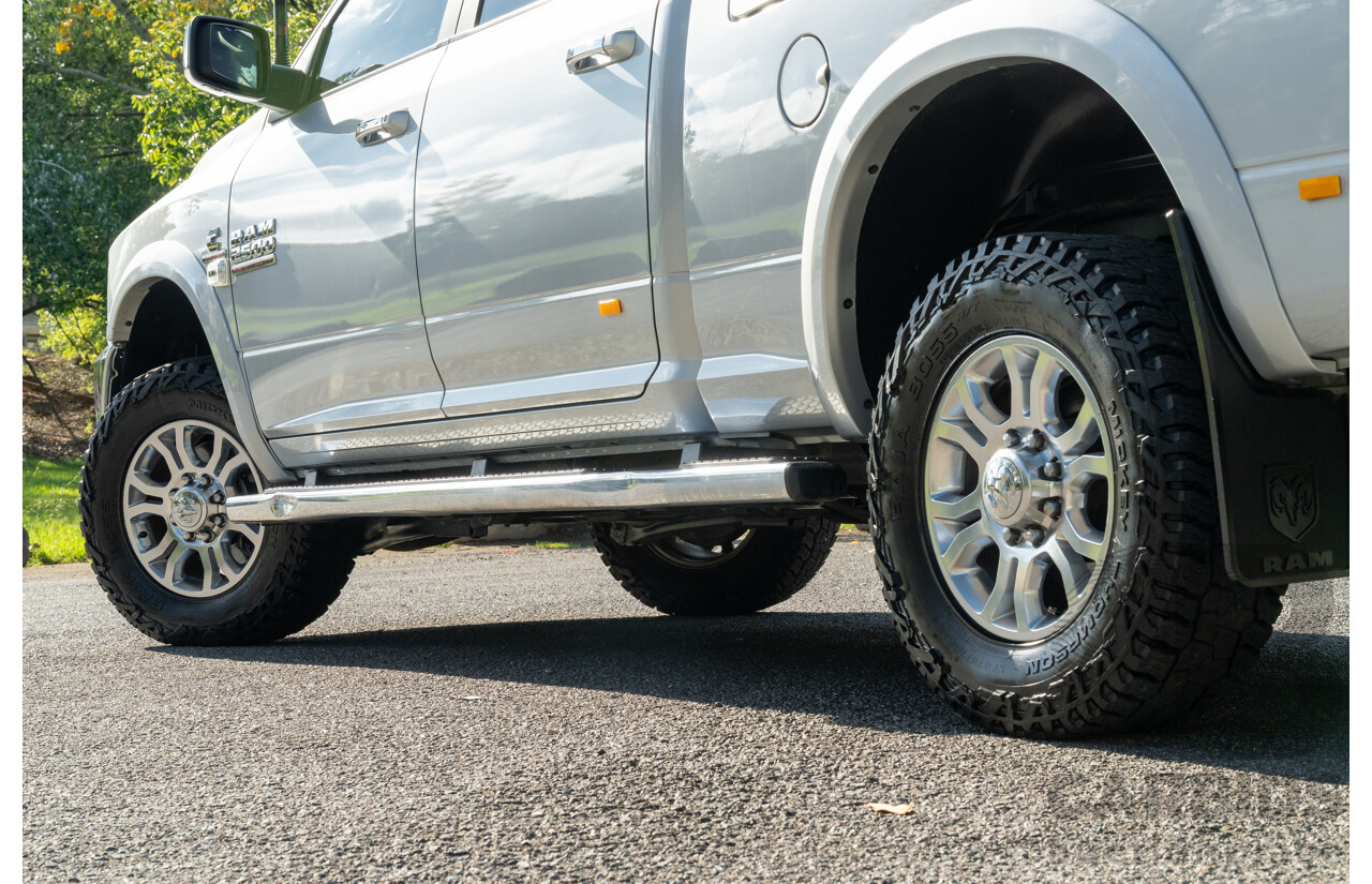10/2017 (ASV) Dodge Ram 2500 HD Laramie RamBox (4x4) 4d Crew Cab Utility Bright Silver Metallic Turbo Diesel Cummins 6.7L