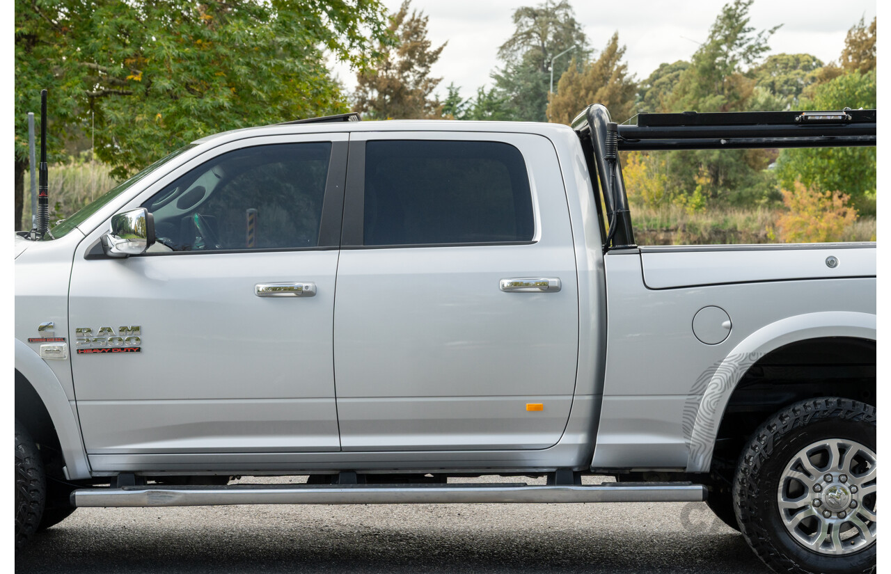 10/2017 (ASV) Dodge Ram 2500 HD Laramie RamBox (4x4) 4d Crew Cab Utility Bright Silver Metallic Turbo Diesel Cummins 6.7L
