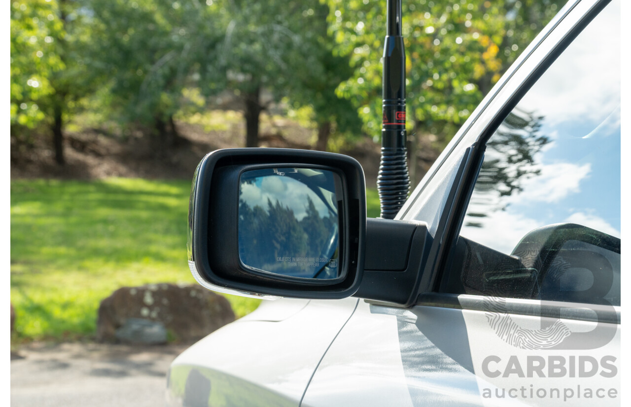 10/2017 (ASV) Dodge Ram 2500 HD Laramie RamBox (4x4) 4d Crew Cab Utility Bright Silver Metallic Turbo Diesel Cummins 6.7L