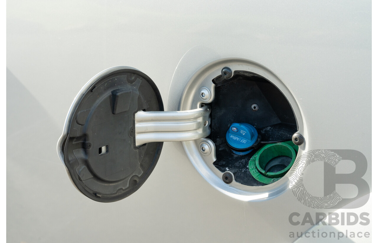 10/2017 (ASV) Dodge Ram 2500 HD Laramie RamBox (4x4) 4d Crew Cab Utility Bright Silver Metallic Turbo Diesel Cummins 6.7L