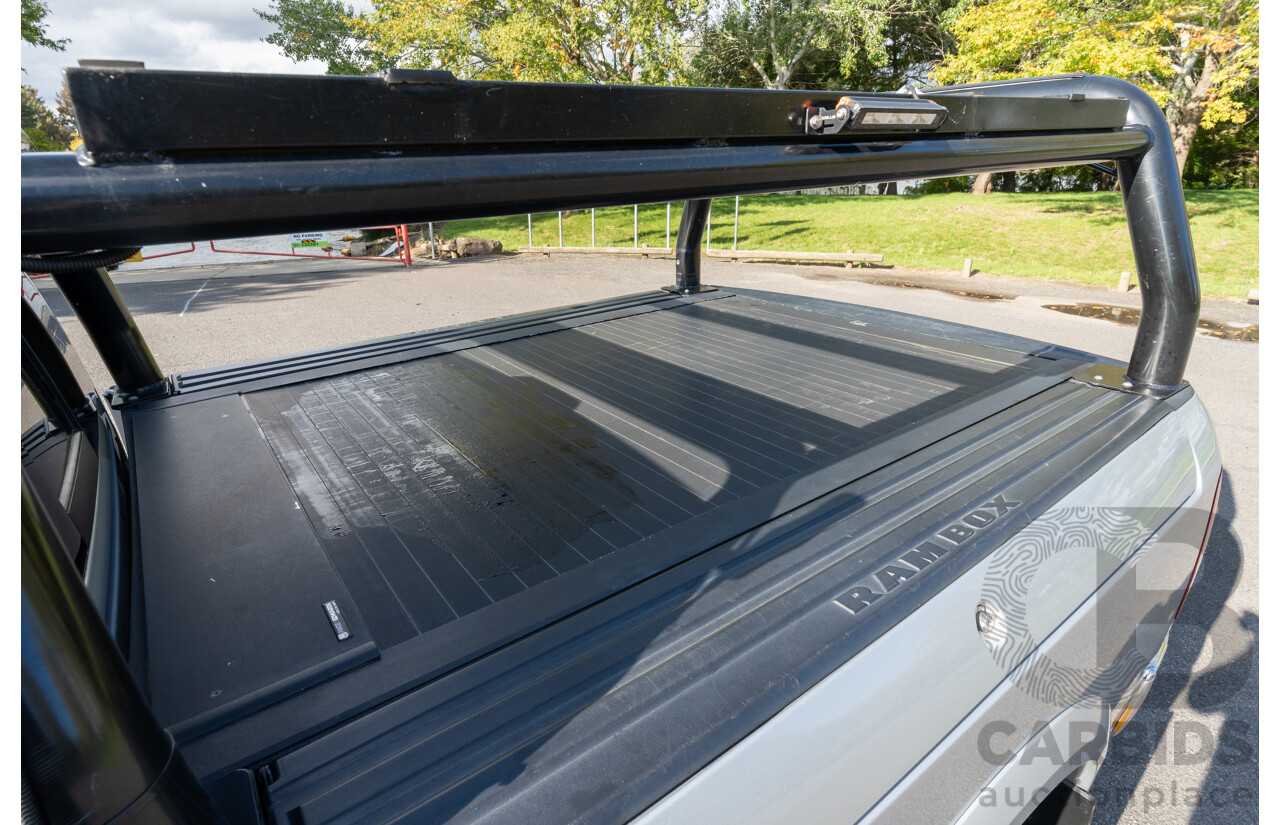 10/2017 (ASV) Dodge Ram 2500 HD Laramie RamBox (4x4) 4d Crew Cab Utility Bright Silver Metallic Turbo Diesel Cummins 6.7L