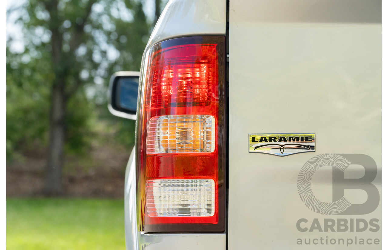 10/2017 (ASV) Dodge Ram 2500 HD Laramie RamBox (4x4) 4d Crew Cab Utility Bright Silver Metallic Turbo Diesel Cummins 6.7L