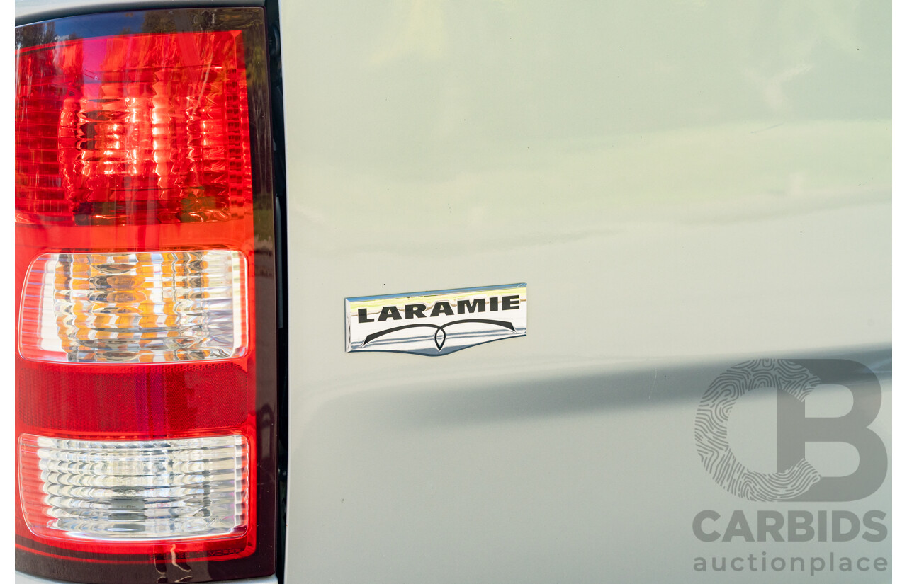 10/2017 (ASV) Dodge Ram 2500 HD Laramie RamBox (4x4) 4d Crew Cab Utility Bright Silver Metallic Turbo Diesel Cummins 6.7L