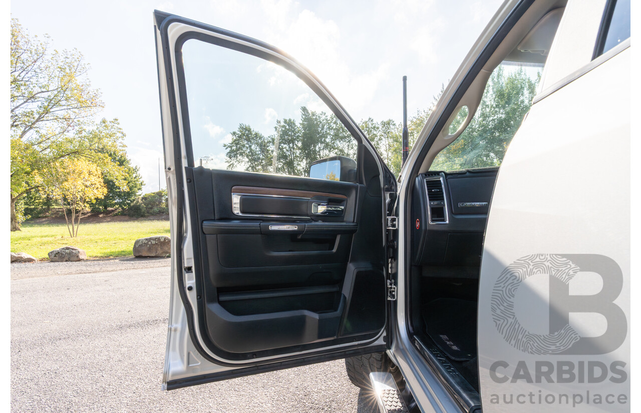 10/2017 (ASV) Dodge Ram 2500 HD Laramie RamBox (4x4) 4d Crew Cab Utility Bright Silver Metallic Turbo Diesel Cummins 6.7L