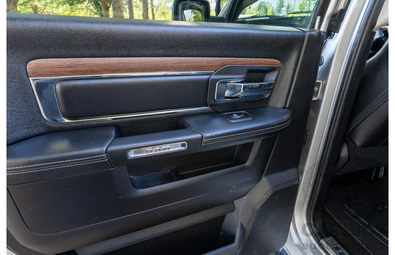 10/2017 (ASV) Dodge Ram 2500 HD Laramie RamBox (4x4) 4d Crew Cab Utility Bright Silver Metallic Turbo Diesel Cummins 6.7L