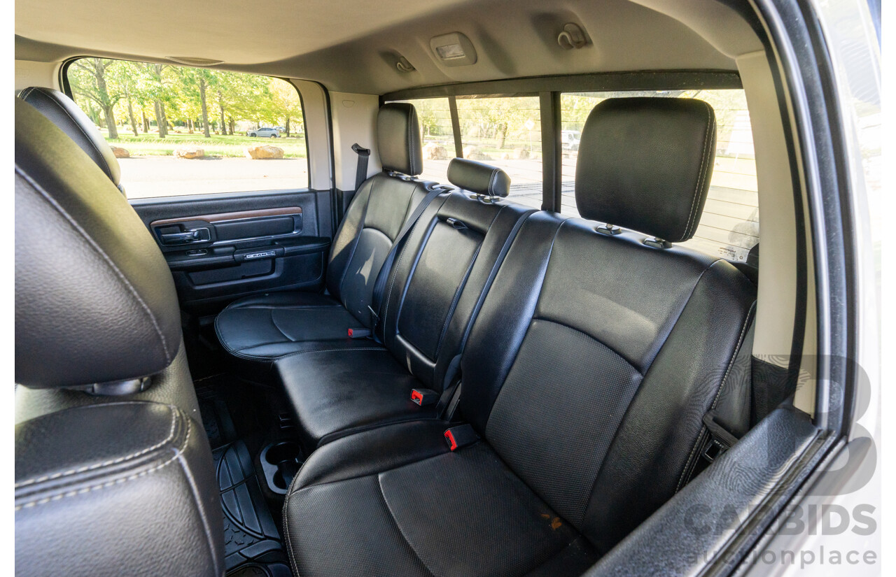 10/2017 (ASV) Dodge Ram 2500 HD Laramie RamBox (4x4) 4d Crew Cab Utility Bright Silver Metallic Turbo Diesel Cummins 6.7L