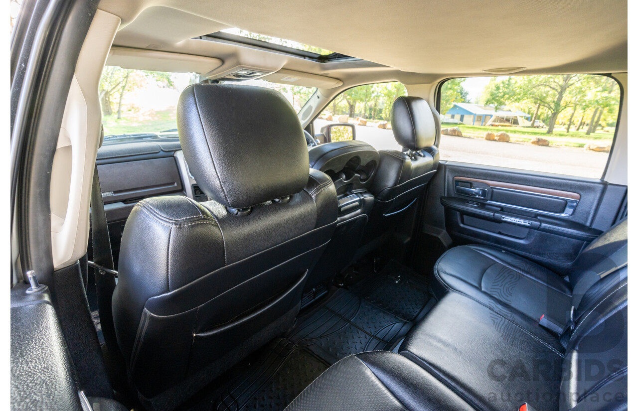 10/2017 (ASV) Dodge Ram 2500 HD Laramie RamBox (4x4) 4d Crew Cab Utility Bright Silver Metallic Turbo Diesel Cummins 6.7L