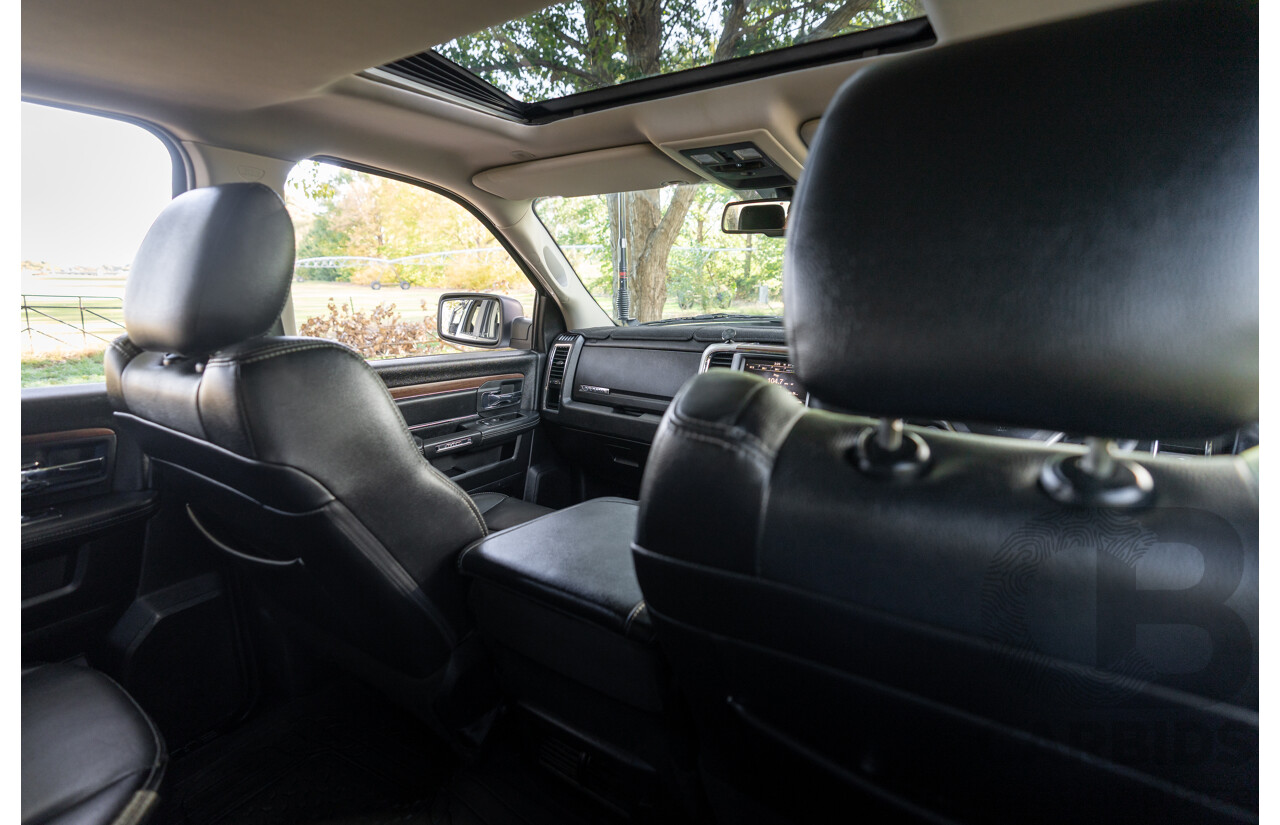 10/2017 (ASV) Dodge Ram 2500 HD Laramie RamBox (4x4) 4d Crew Cab Utility Bright Silver Metallic Turbo Diesel Cummins 6.7L