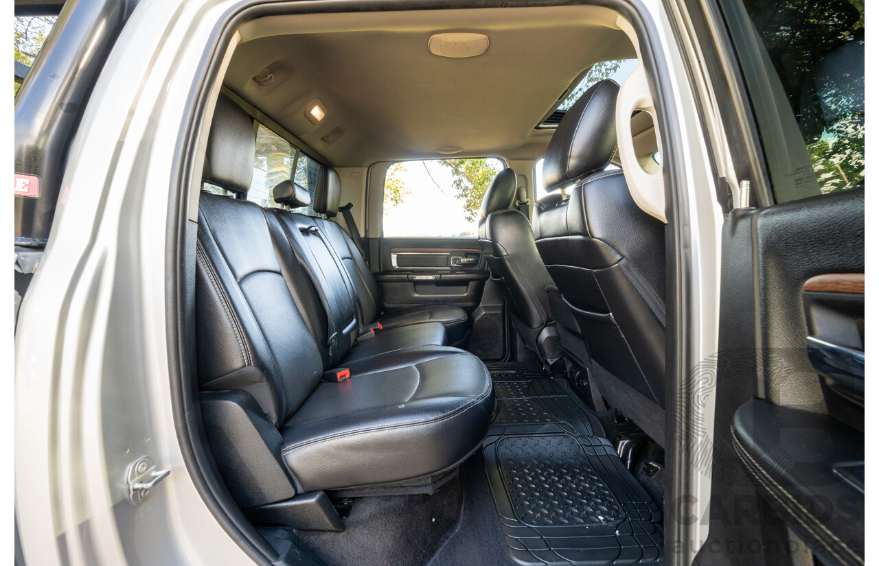 10/2017 (ASV) Dodge Ram 2500 HD Laramie RamBox (4x4) 4d Crew Cab Utility Bright Silver Metallic Turbo Diesel Cummins 6.7L