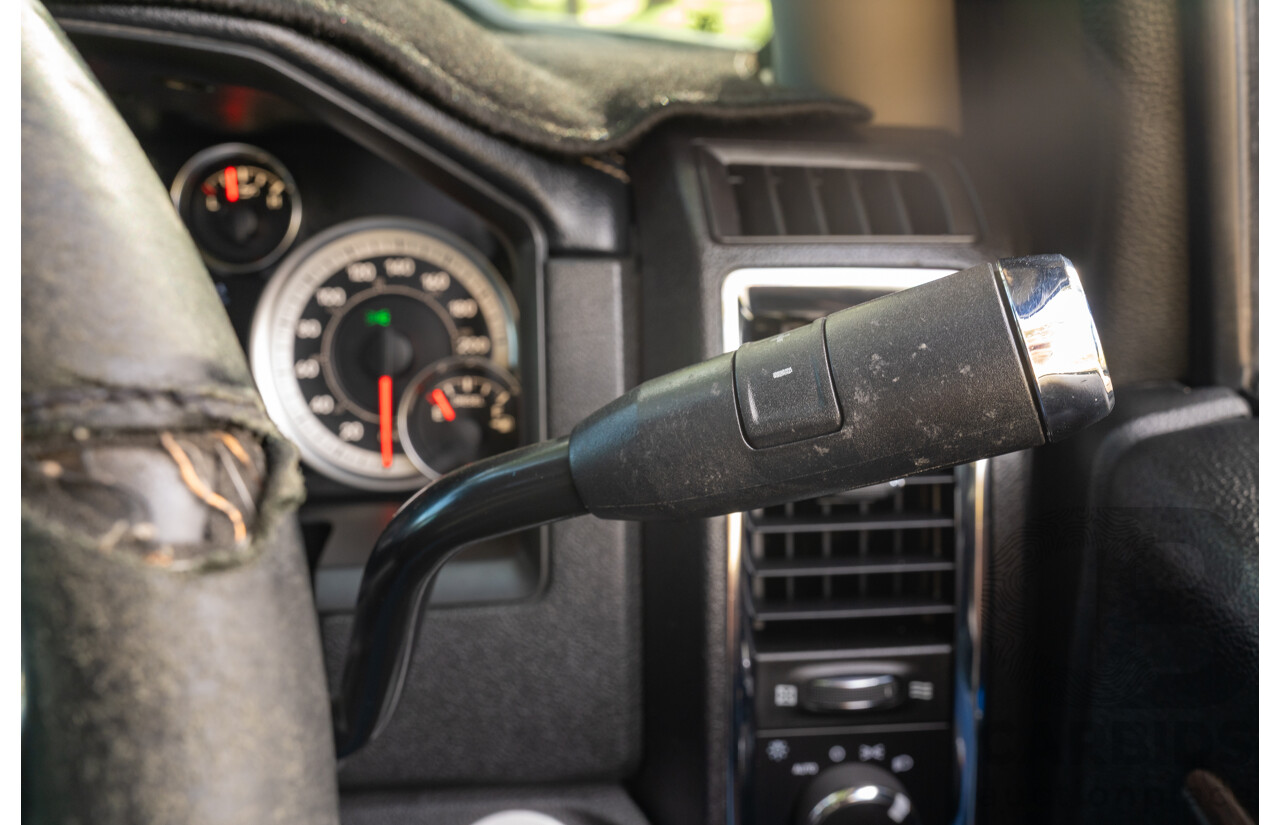 10/2017 (ASV) Dodge Ram 2500 HD Laramie RamBox (4x4) 4d Crew Cab Utility Bright Silver Metallic Turbo Diesel Cummins 6.7L