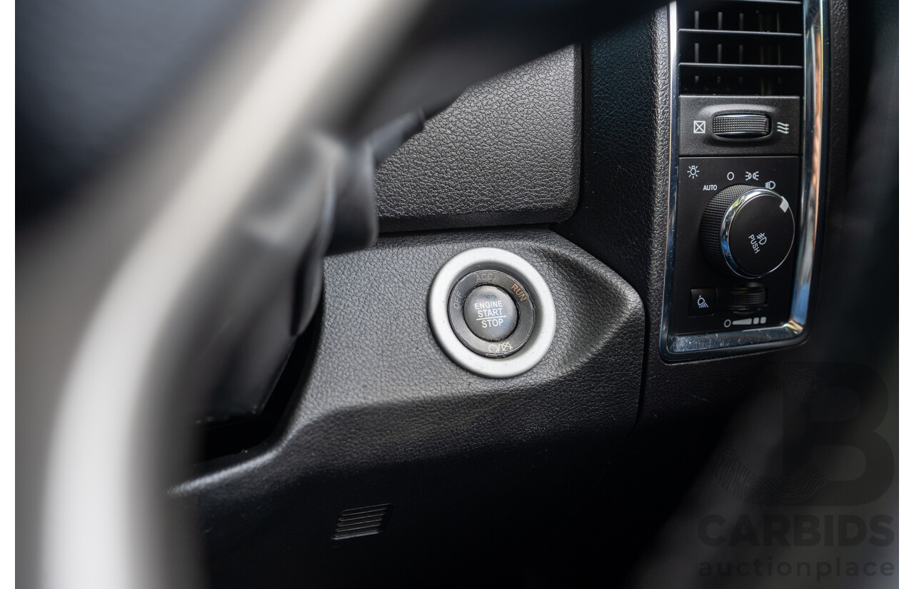 10/2017 (ASV) Dodge Ram 2500 HD Laramie RamBox (4x4) 4d Crew Cab Utility Bright Silver Metallic Turbo Diesel Cummins 6.7L