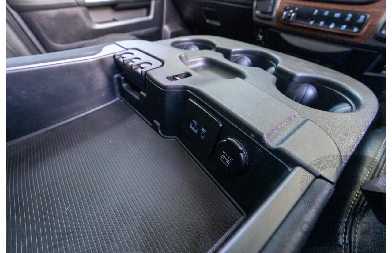 10/2017 (ASV) Dodge Ram 2500 HD Laramie RamBox (4x4) 4d Crew Cab Utility Bright Silver Metallic Turbo Diesel Cummins 6.7L