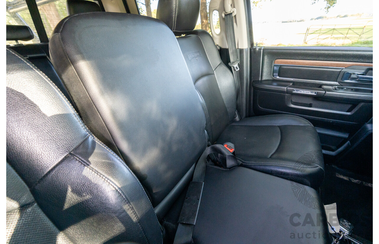 10/2017 (ASV) Dodge Ram 2500 HD Laramie RamBox (4x4) 4d Crew Cab Utility Bright Silver Metallic Turbo Diesel Cummins 6.7L