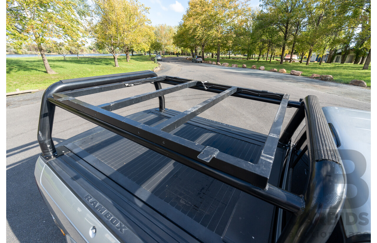 10/2017 (ASV) Dodge Ram 2500 HD Laramie RamBox (4x4) 4d Crew Cab Utility Bright Silver Metallic Turbo Diesel Cummins 6.7L