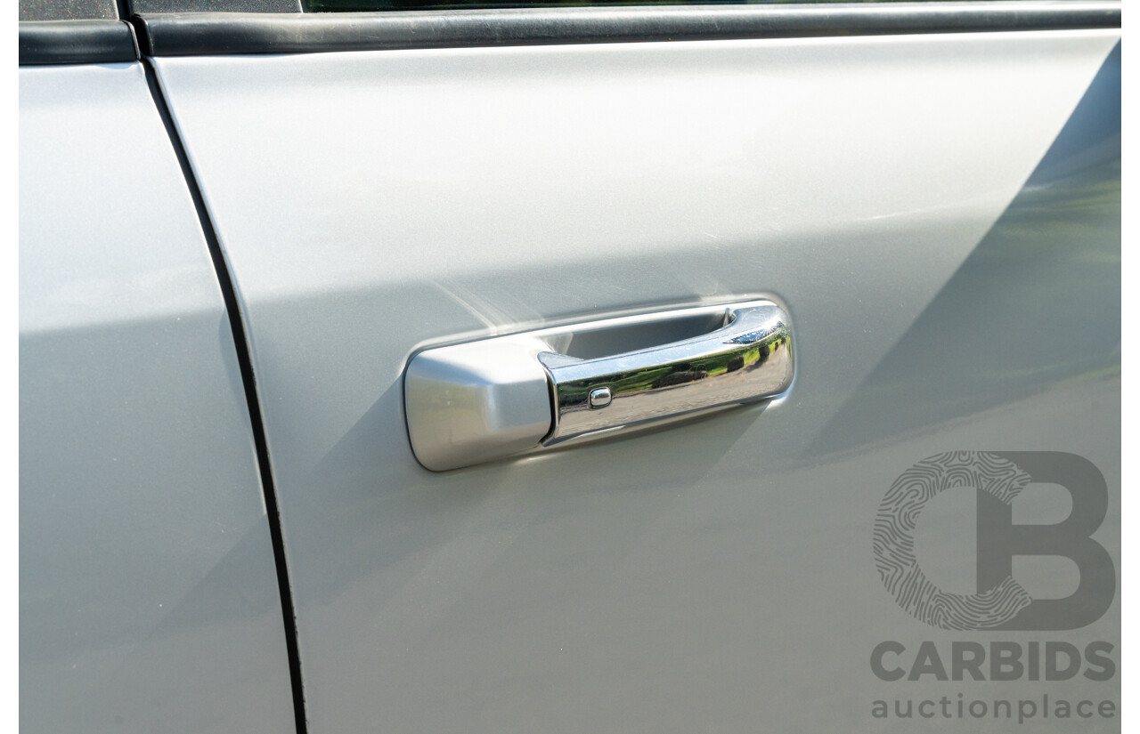 10/2017 (ASV) Dodge Ram 2500 HD Laramie RamBox (4x4) 4d Crew Cab Utility Bright Silver Metallic Turbo Diesel Cummins 6.7L