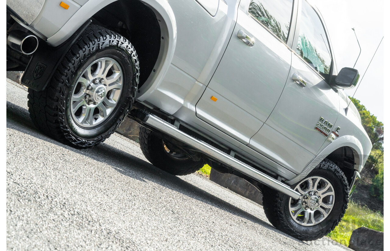 10/2017 (ASV) Dodge Ram 2500 HD Laramie RamBox (4x4) 4d Crew Cab Utility Bright Silver Metallic Turbo Diesel Cummins 6.7L