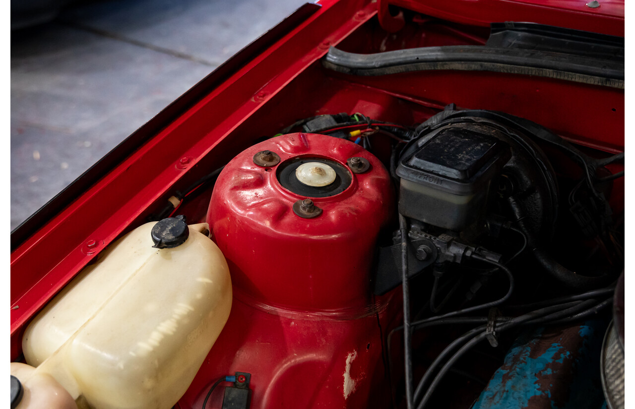 9/1981 Holden VH Commodore SL (Genuine 184 Package) 4d Sedan Maranello Red V8 4.2L - HDT SS Replica