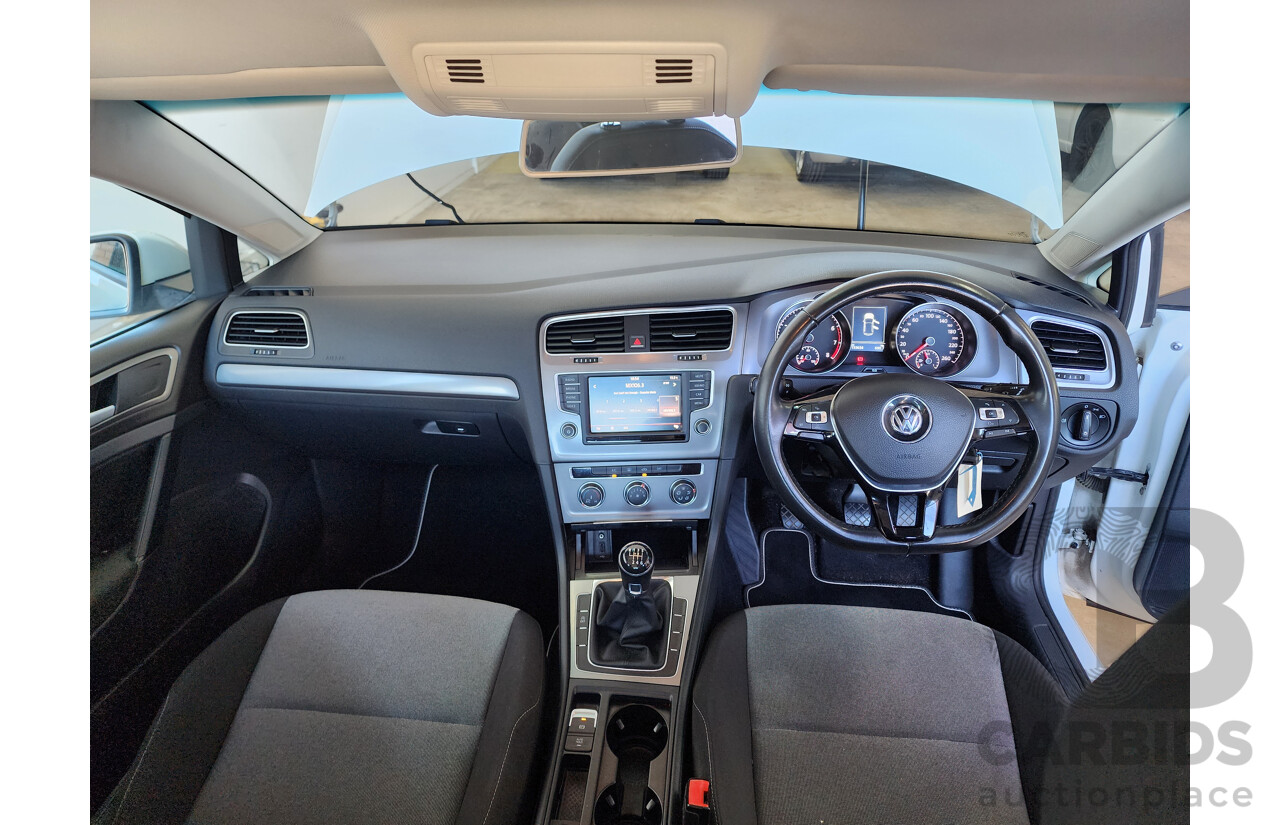 9/2015 Volkswagen Golf 92 TSI Trendline AU MY16 5d Hatchback White 1.4L