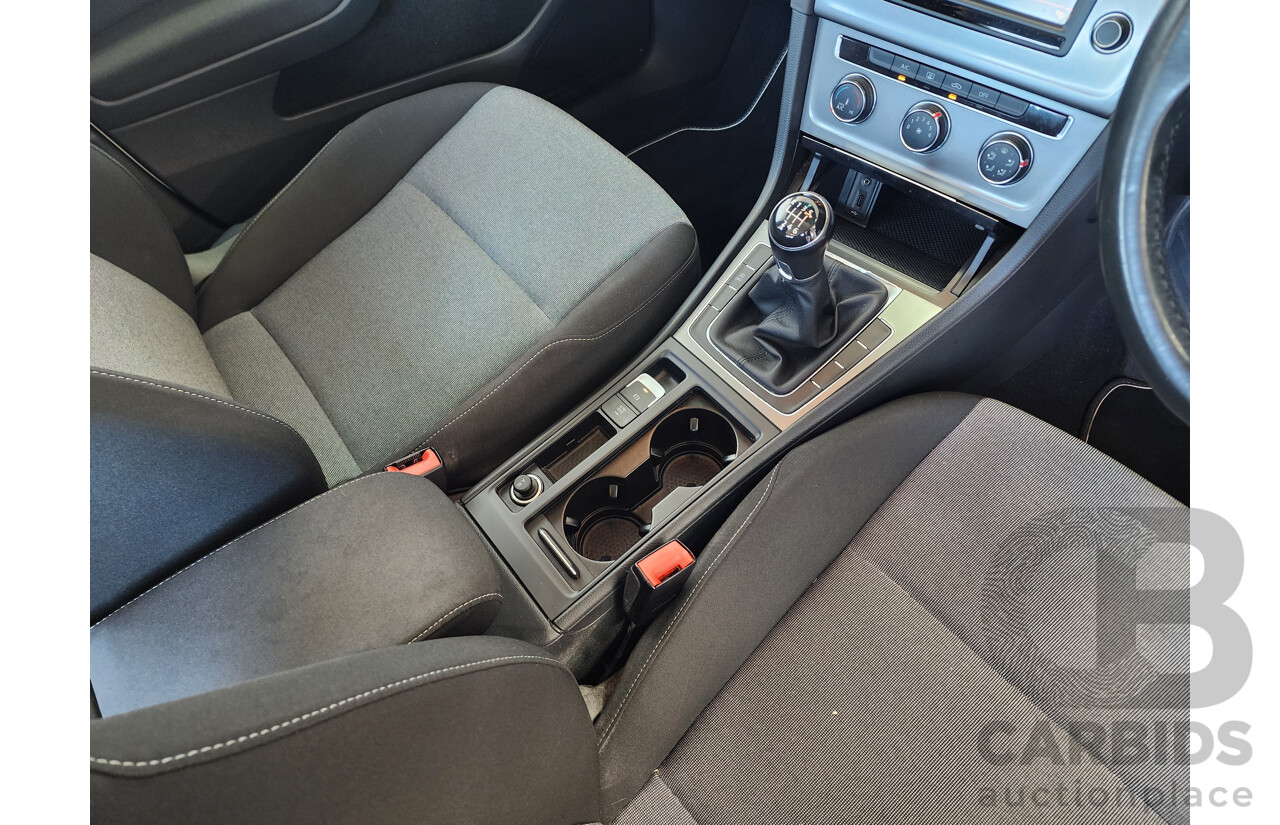 9/2015 Volkswagen Golf 92 TSI Trendline AU MY16 5d Hatchback White 1.4L