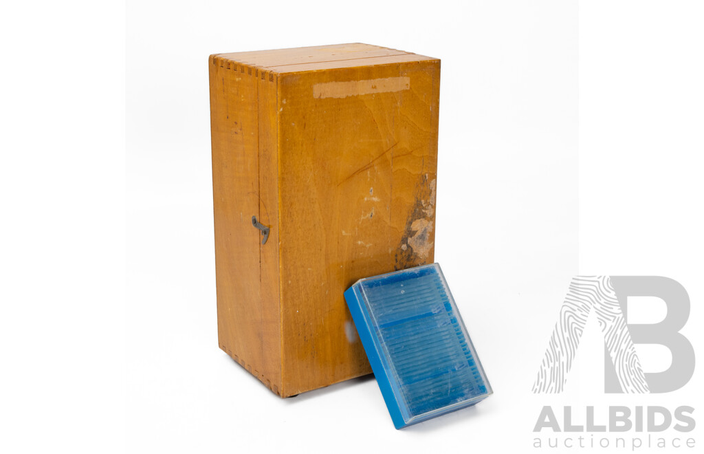 Vintage Gold Cup Battery Powered Microscope 80x-1200x in Original Timber Case, Made in Japan