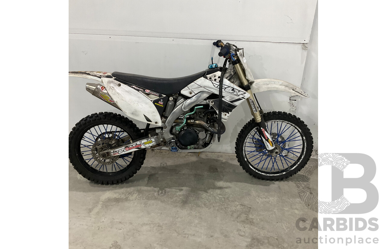 2009 Kawasaki KX450 Dirt Bike