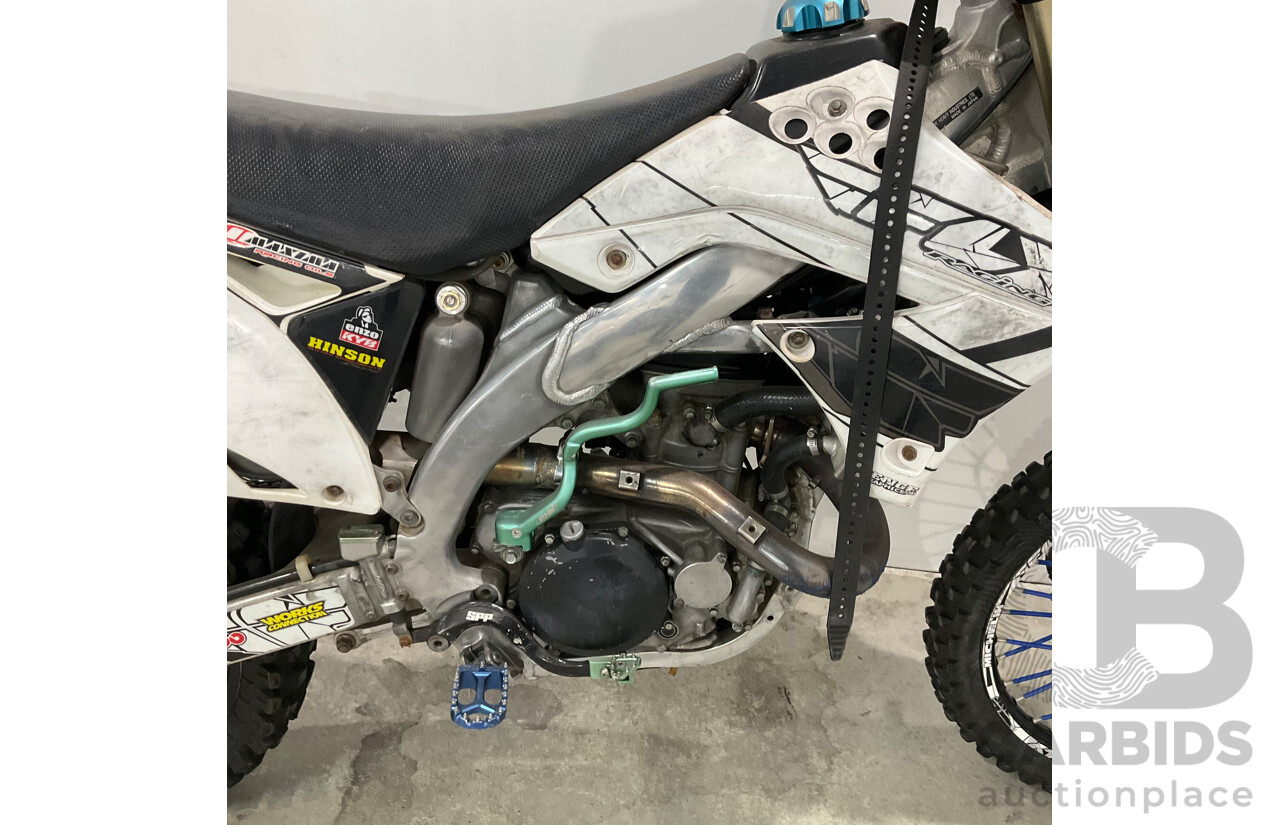 2009 Kawasaki KX450 Dirt Bike