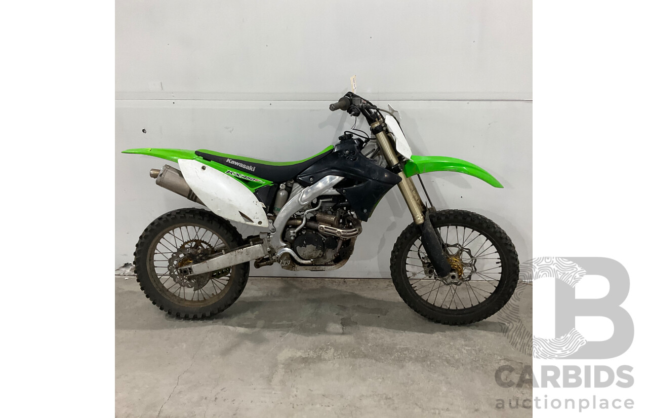 2010 Kawasaki KX450 Dirt Bike