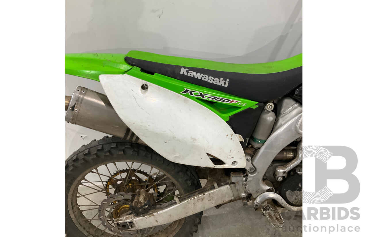 2010 Kawasaki KX450 Dirt Bike