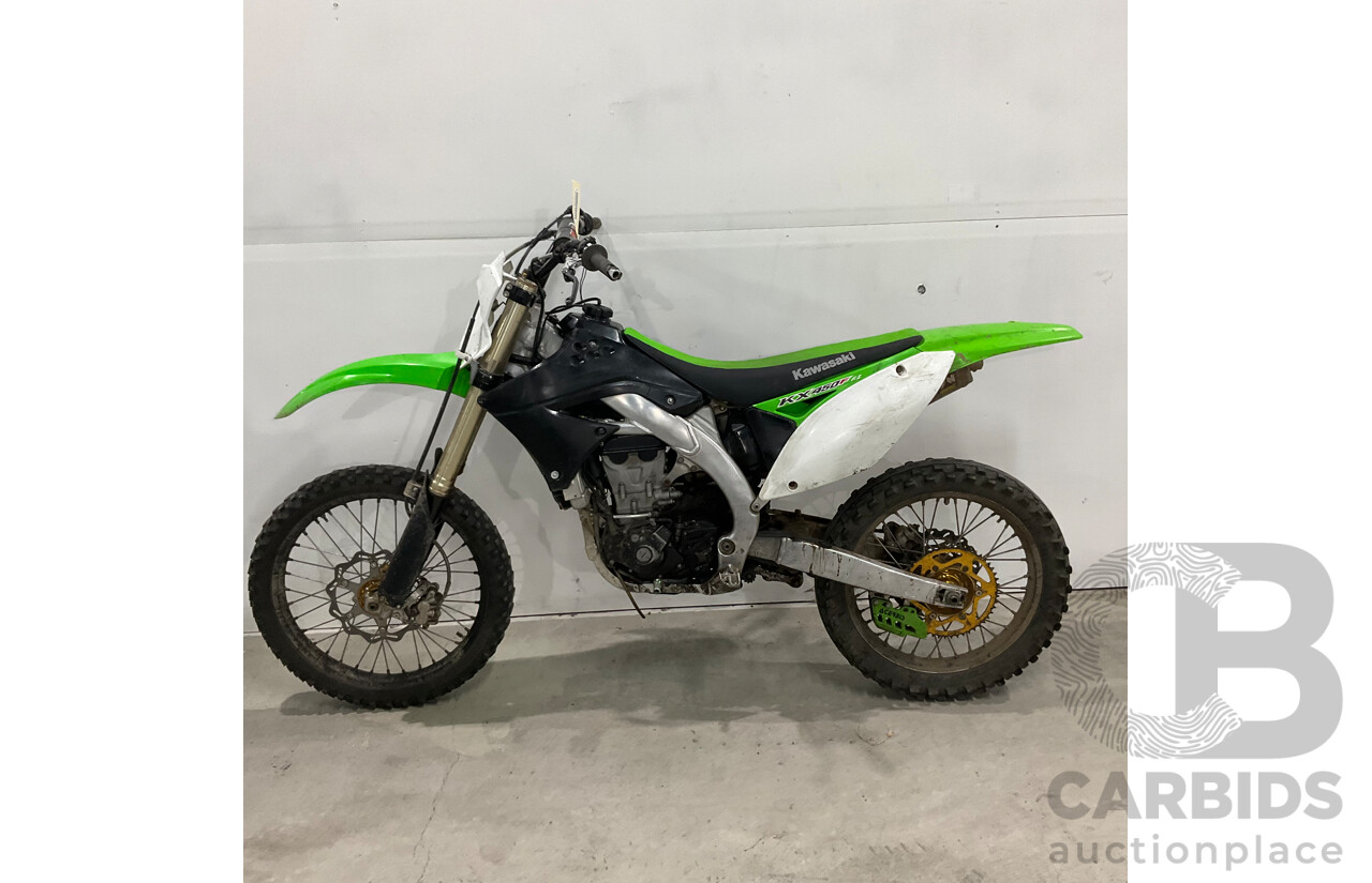 2010 Kawasaki KX450 Dirt Bike