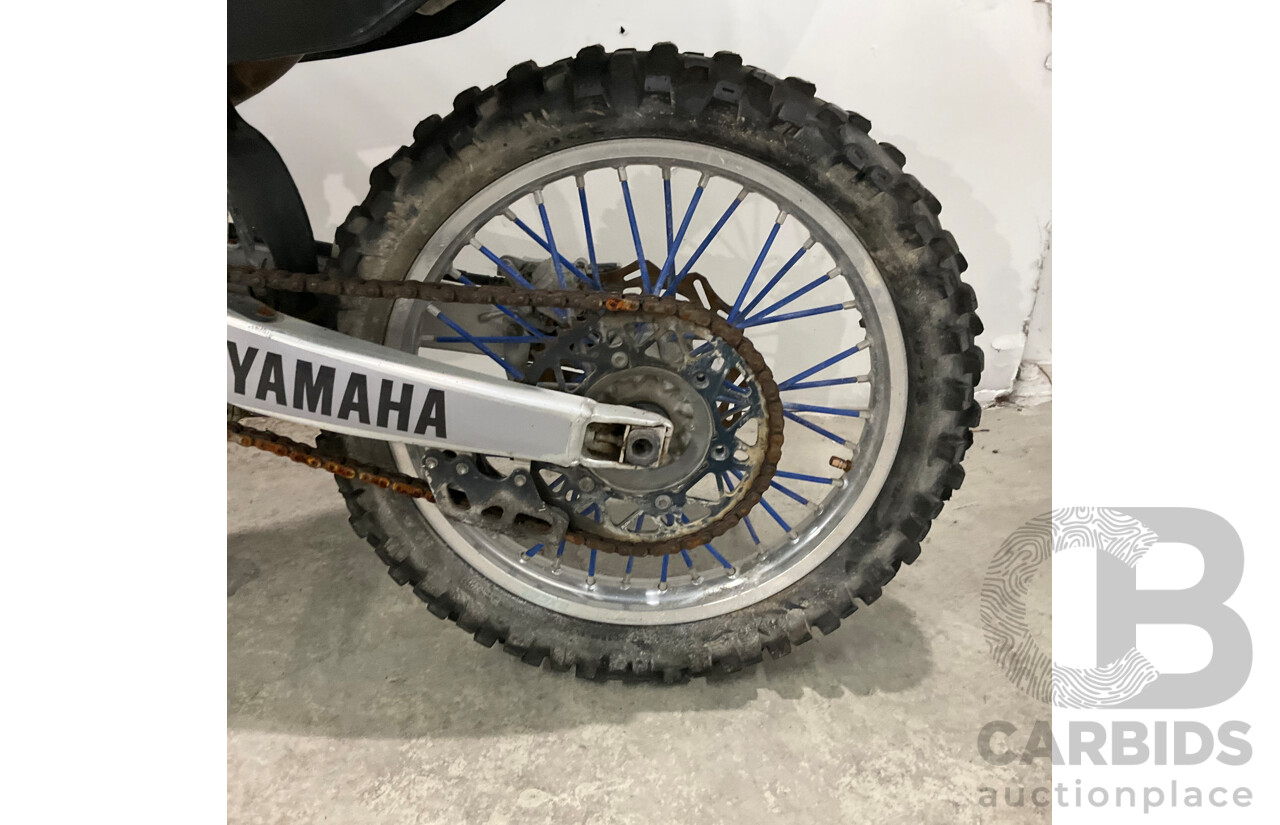 2009 Yamaha YZ450F Dirt Bike