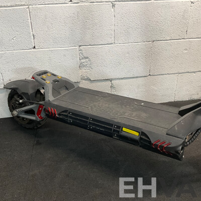 VELOZ GT Electric Scooter