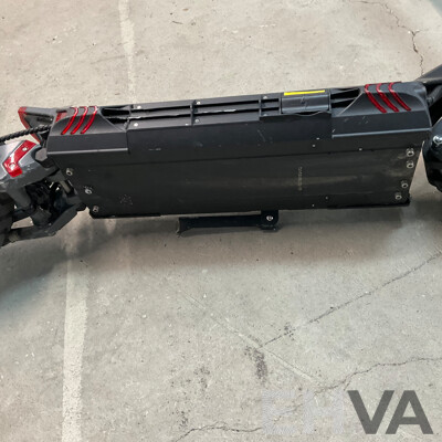 VELOZ GT Electric Scooter