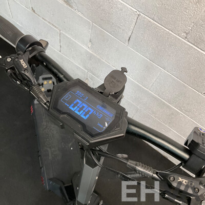 VELOZ GT Electric Scooter